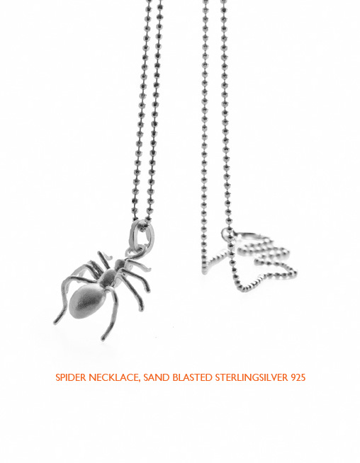 Spider pendant silver